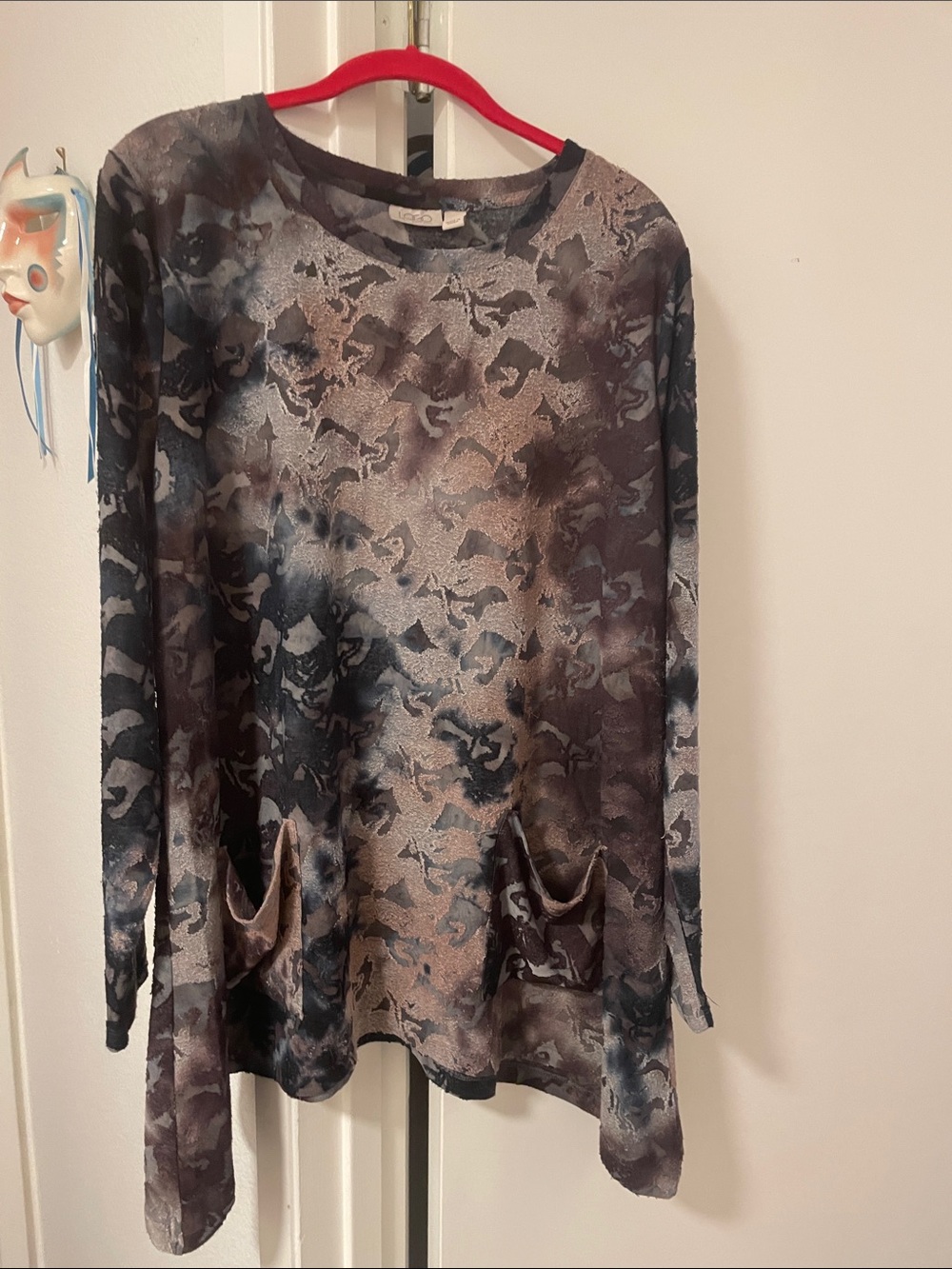 Nice Logo by Lori Goldstein Long Sleeve Abstract Print Tunic - Taupe Charcoal XL